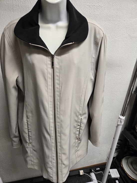 Jones New York Jackets & Blazers - Jones New York Women's Waterproof Beige Rain Jacket